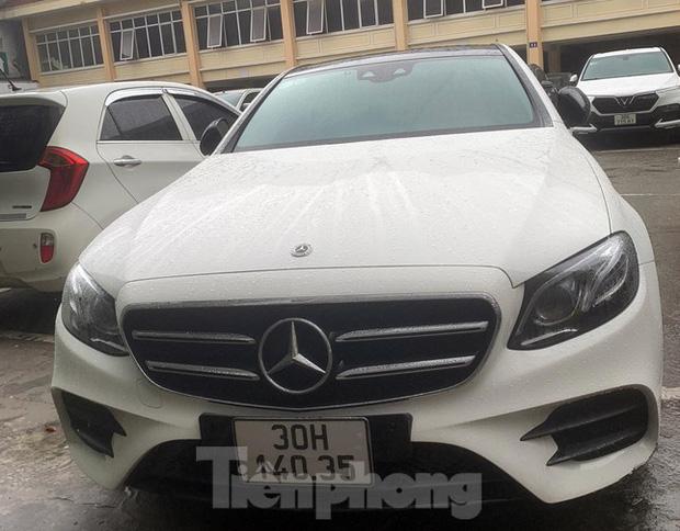 Cận cảnh dàn siêu xe bị tạm giữ trong đường dây đánh bạc 30.000 tỷ-9