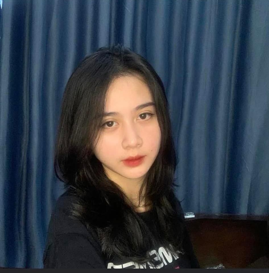 Nhan sắc xinh đẹp của bạn gái mới 15 tuổi từng đóng MV của Hoài Lâm-3