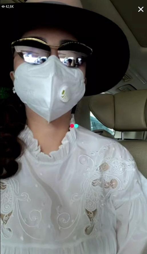 Bà Phương Hằng ngầu đét, dát hột xoàn đến Tịnh thất Bồng Lai-6