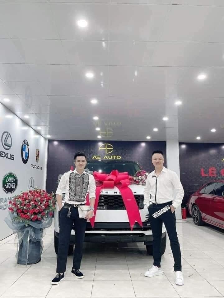 Cuộc sống sặc mùi tiền của trùm đường dây đánh bạc 30.000 tỷ-2