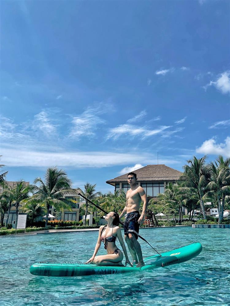 Quay Running Man, Lan Ngọc tung loạt ảnh bikini quá mlem-4