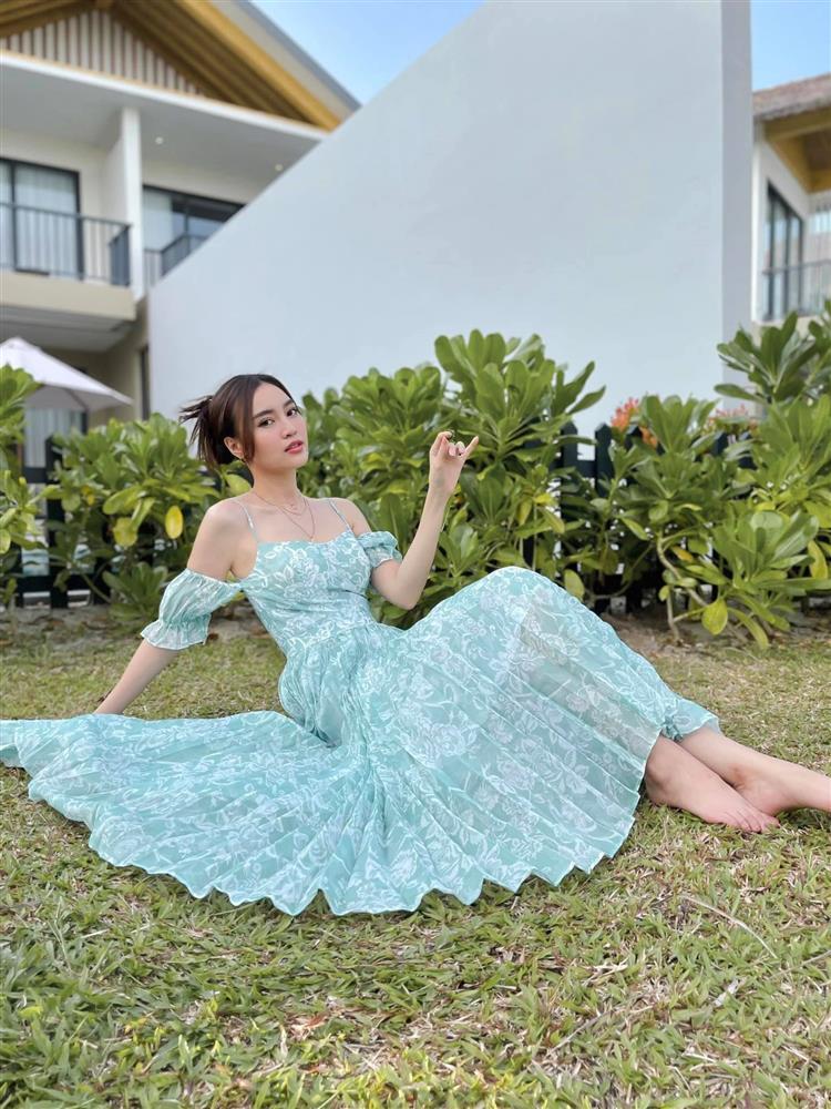 Quay Running Man, Lan Ngọc tung loạt ảnh bikini quá mlem-2