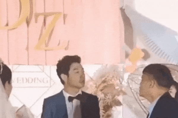 Đám cưới tổ chức trong chuồng lợn làm xôn xao cõi mạng-7