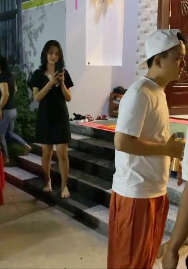 Ảnh chụp lén nhan sắc thật của Hoài Lâm và bạn gái mới đính hôn-3