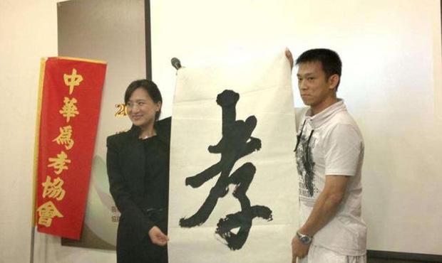 Thần đồng võ thuật nổi tiếng hơn Thích Tiểu Long dậy thì thất bại-5