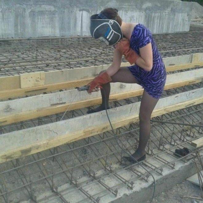 Đứng hình vì độ men lỳ của phụ nữ, chẳng ngại đè bẹp thế giới-6