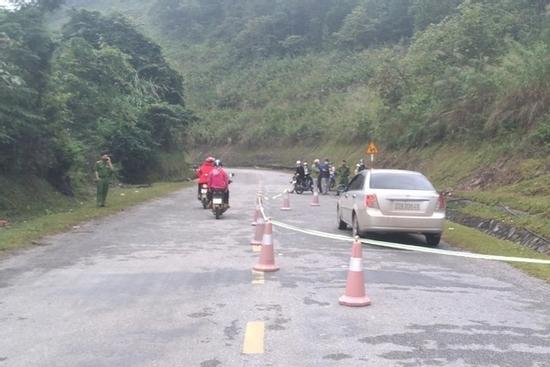 Người đàn ông tử vong bất thường trong ô tô đang nổ máy