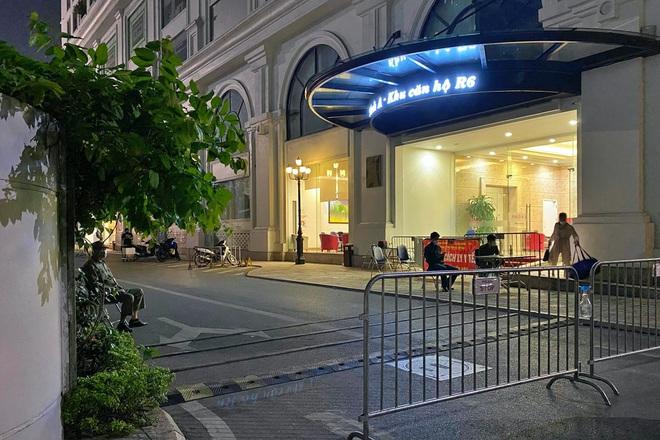 Hà Nội: Cách ly y tế tạm thời 1 tòa ở Royal City vì có cư dân F0-1