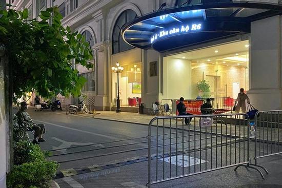 Hà Nội: Cách ly y tế tạm thời 1 tòa ở Royal City vì có cư dân F0