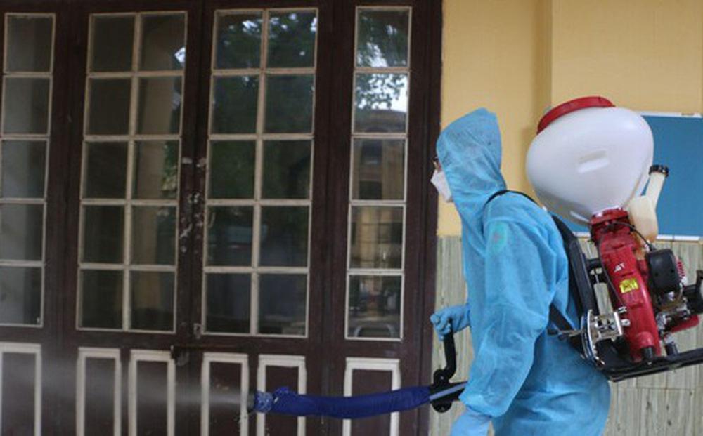 Nhiều ca lây nhiễm cộng đồng, học sinh Hà Nội có đi học trở lại?-1