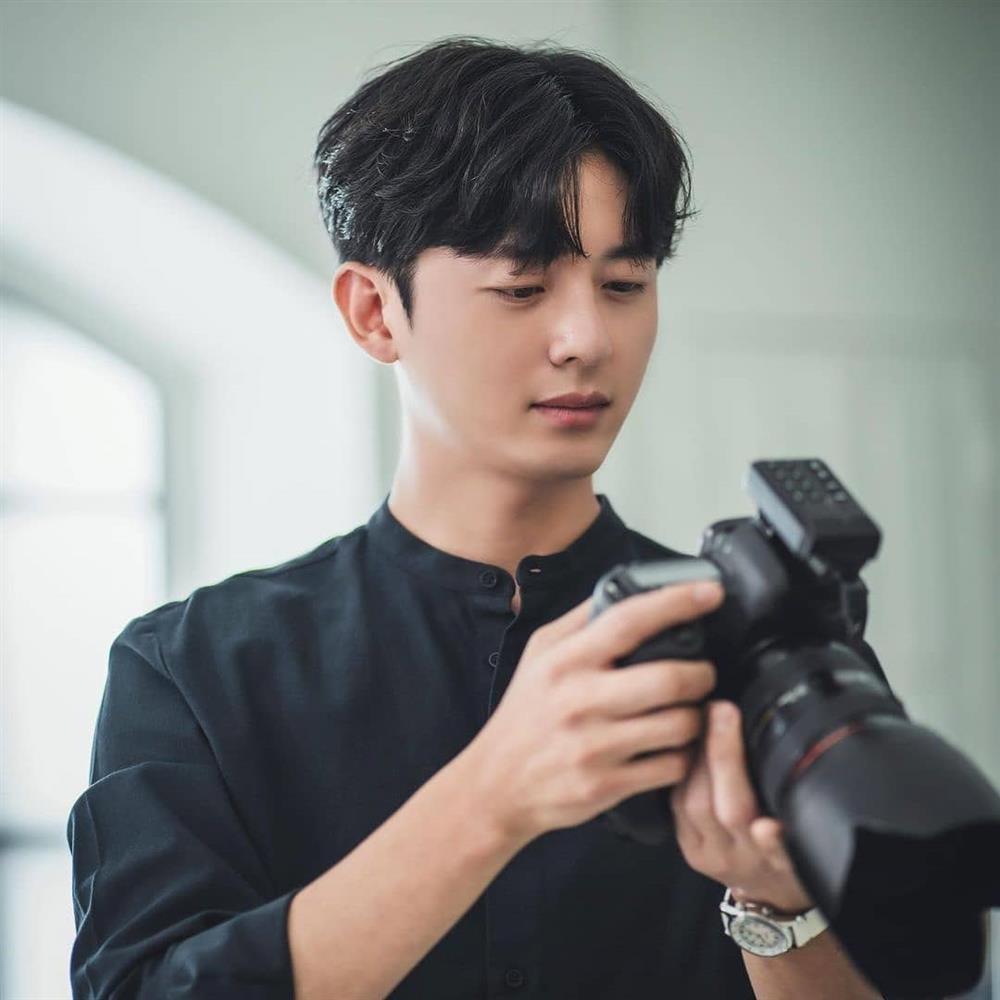 Lee Ji Hoon bị đẩy xuống vai phụ sau khi dẫn côn đồ đến hành hung nhân viên-4