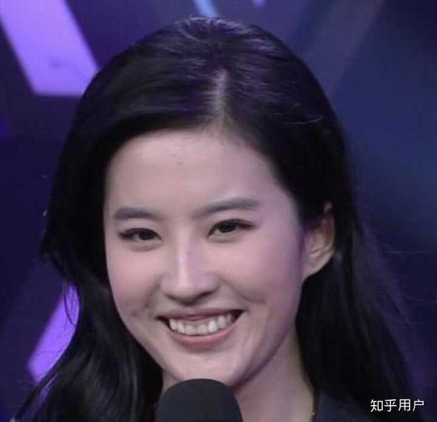 Những mỹ nhân Cbiz có nụ cười hết ga siêu xấu-5