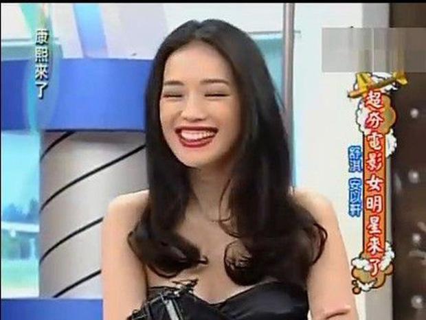 Những mỹ nhân Cbiz có nụ cười hết ga siêu xấu-4