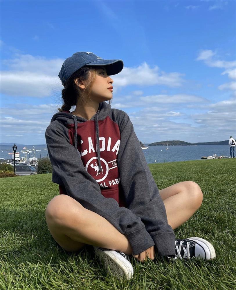 2 tháng sang Mỹ, Chi Pu từ kín đáo giờ lại ngựa quen đường cũ-8