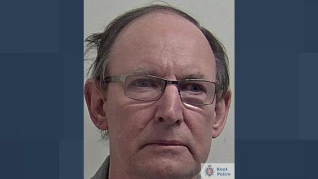 Kẻ biến thái cưỡng hiếp 80 thi thể trong nhà xác rồi quay clip-1