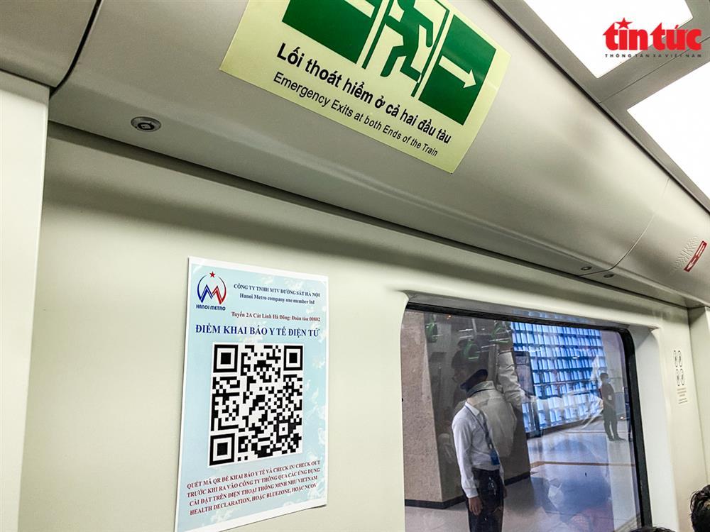 Người dân xếp hàng trải nghiệm đường sắt Cát Linh - Hà Đông-12