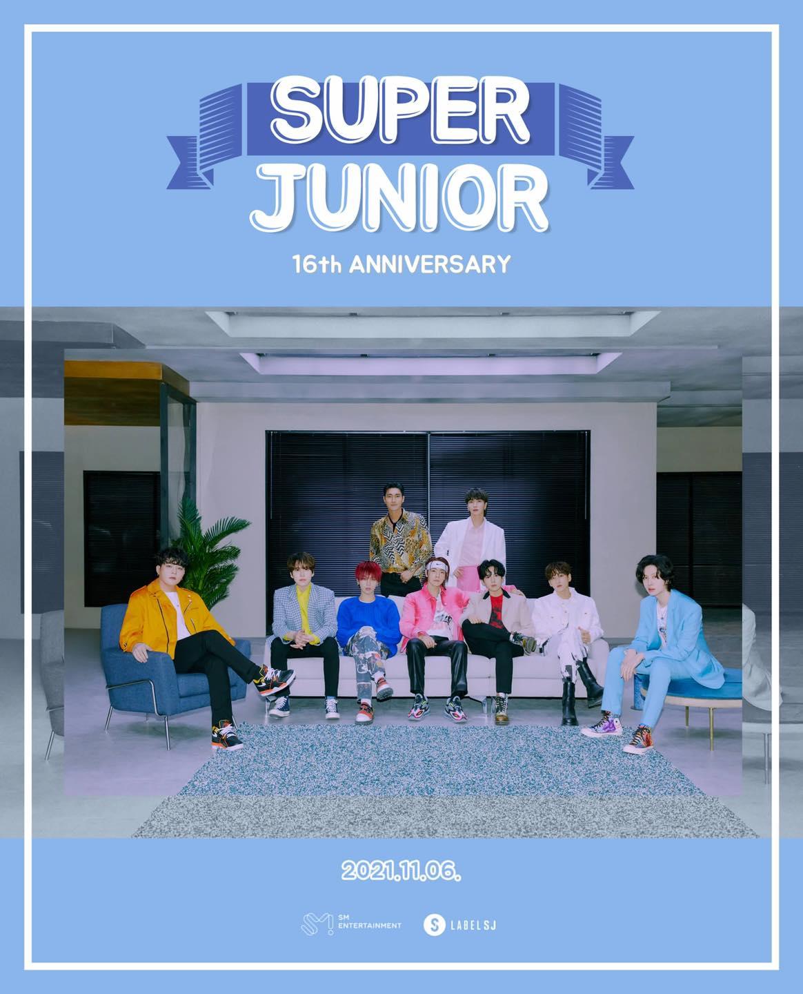 Super Junior kỷ niệm 16 năm debut và tổ chức một buổi livestream giao lưu với khán giả.