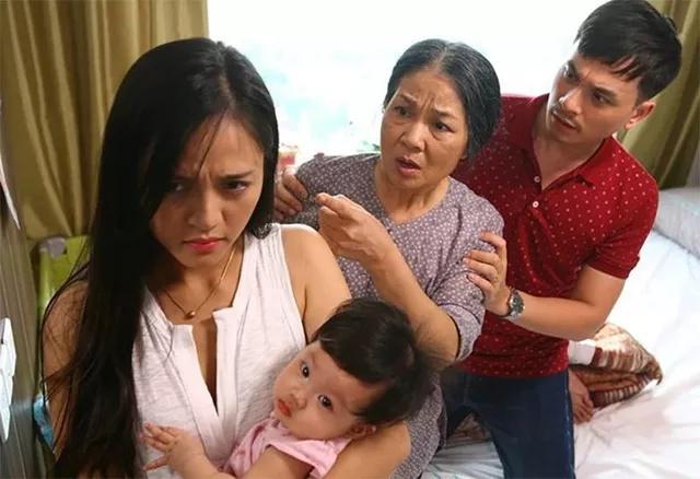 Mẹ chồng thường xuyên vu oan, tôi có nên đặt camera vạch mặt?-1