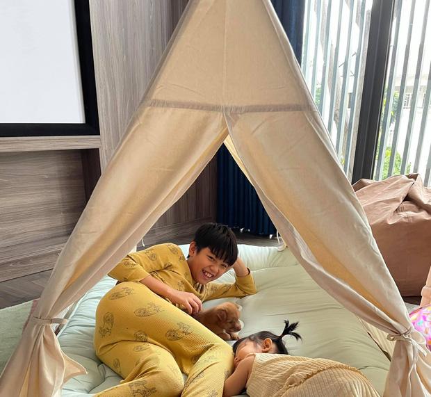 Cường Đô La sắm đồ chơi cực xịn, xả vai quyền lực bên con-7