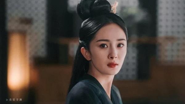 Lộ cảnh Dương Mịch làm phi tần, da trắng môi đỏ đẹp hơn cả Bạch Thiển-3