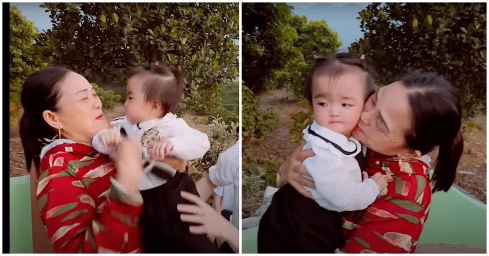 Biểu cảm cực hài con gái Mạc Văn Khoa sau 11 tháng gặp bà nội-4