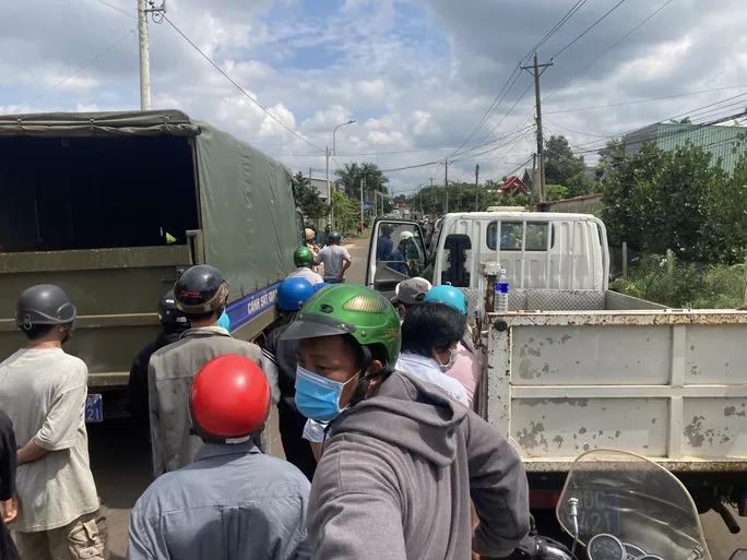 Vụ công an vây bắt kẻ dùng súng cố thủ ở Đồng Nai: Nghi phạm dâm ô với cháu ruột-4