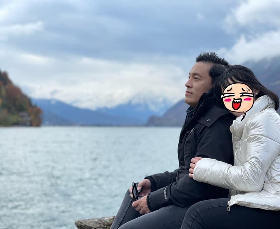 Áp ngực tình tứ, cô gái nghi bồ mới Lam Trường vẫn khăng khăng fan ruột-4