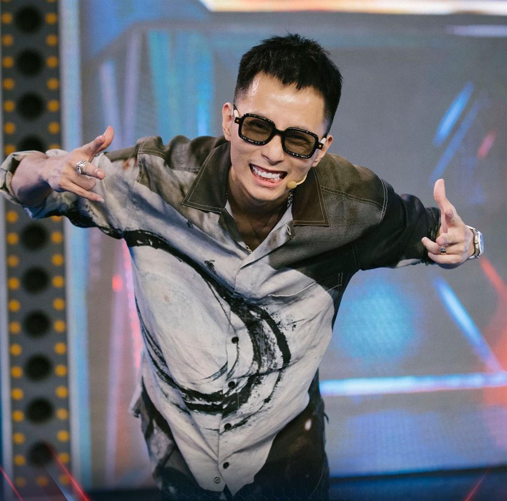 Quán quân battle rap trắng tay tại Rap Việt do từng diss HLV Rhymastic ?-2