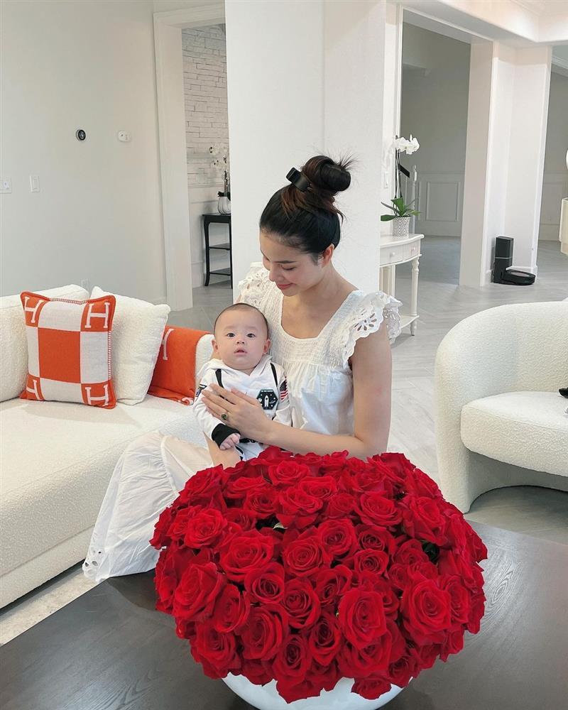 Mối quan hệ của Phạm Hương và mẹ chồng bí ẩn-5