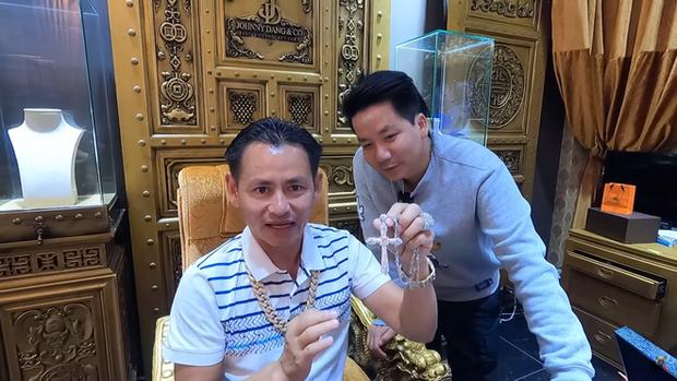 Khoa Pug bị đào phát ngôn bỏ ra 700 triệu để chơi với Johnny Đặng-2