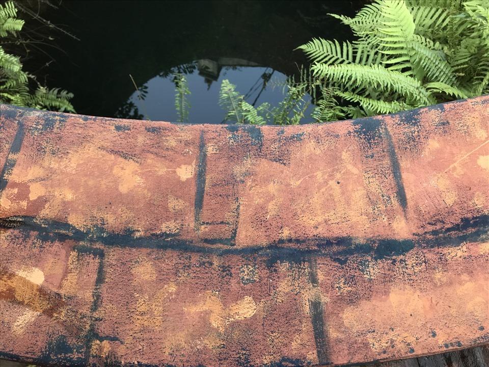 Đoàn làm phim hài Tết chưa xin phép đã tự ý vẽ lên giếng cổ Đường Lâm-4