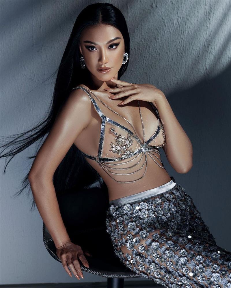 Càng gần ngày thi Miss Universe, Kim Duyên càng cởi bạo dần-2