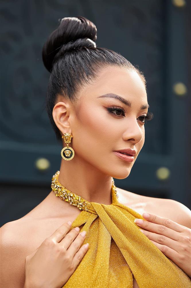 Kim Duyên nhá quốc phục Miss Universe, bị chế 7749 kiểu cực hài-1