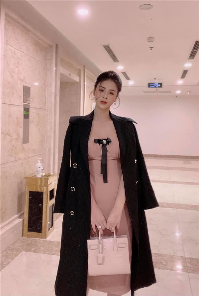 Lương Thu Trang đổi diện mạo đến em trai nhận không ra-14