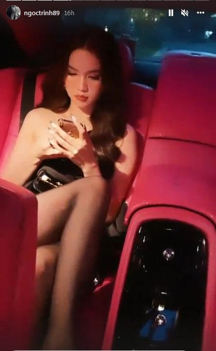 Ngọc Trinh gây lú vì ngồi trong xế hộp với bộ dạng không mặc gì-2