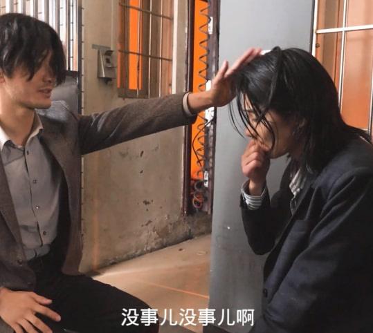 Huỳnh Hiểu Minh yêu cầu bạn diễn tát thật trên phim trường-2