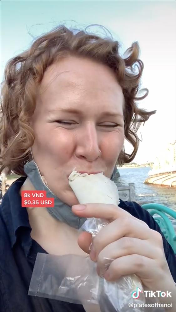 Khách Tây trầm trồ 1 món của Việt Nam, ăn 12 cái vẫn tả sai bét-1