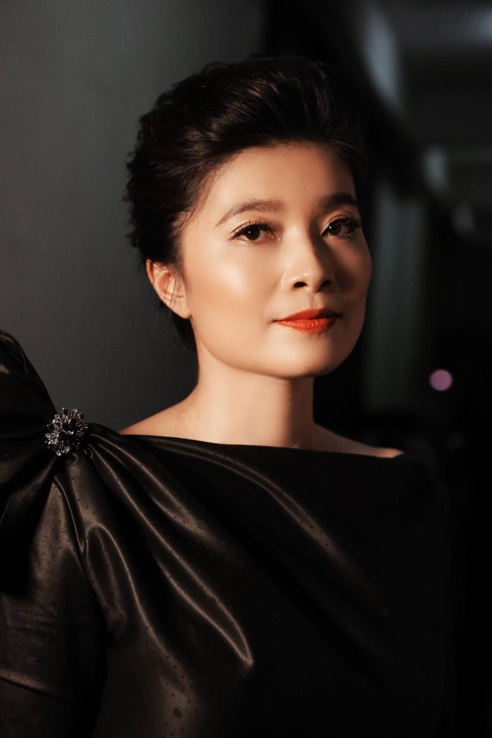 Cuộc sống thay đổi chóng mặt của nữ MC xin nghỉ hưu non ở VTV-3