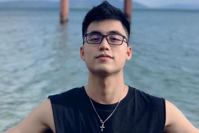 Chàng trai có visual cực đỉnh, hạ cả dàn celeb công ty Sơn Tùng-13