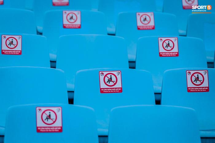 Thầy Park trả lời gắt chất lượng sân Mỹ Đình trận gặp Nhật Bản-4