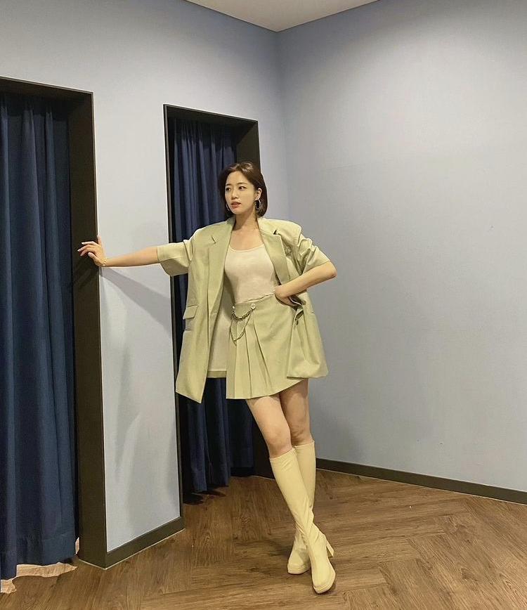 Mỹ nhân Hàn phối đồ với boots cao cổ đẹp ‘quên lối về’-5