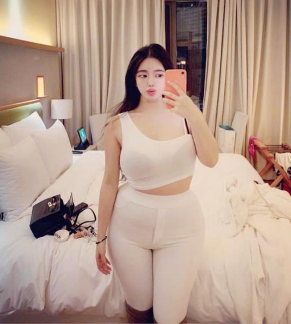 Hot girl béo gây sốt với nhan sắc như búp bê-6