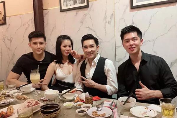 Hết biệt thự dát vàng, Lệ Quyên lại tậu xế hộp mới gần 2 tỷ-12