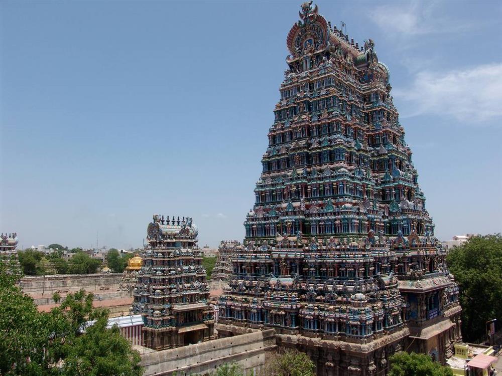 Ngắm nhìn ngôi đền có kiến trúc kì lạ và sặc sỡ ở Ấn Độ-3