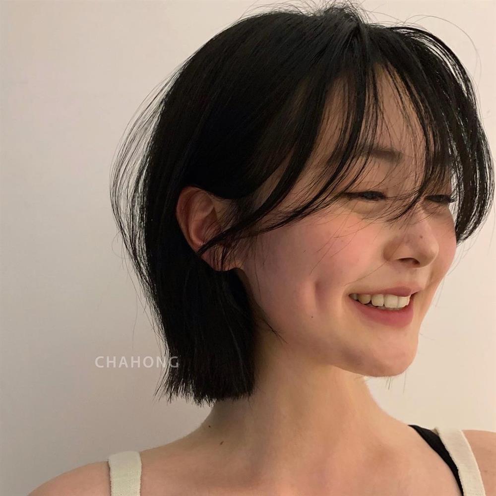 Xu hướng tóc ngắn thu đông cho chị em 30+ hack tuổi-8