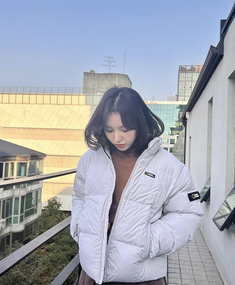Học Dara, HyunA diện áo khoác mà vẫn gọn gàng, sành điệu-9