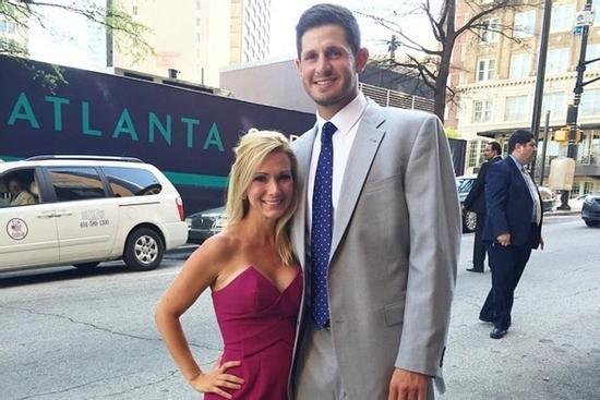 Cựu cầu thủ chia sẻ bí quyết chống ngoại tình bị nhiều người mắng