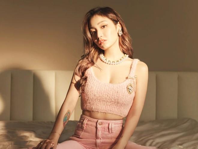 Nữ ca sĩ bị công ty quản lý ép uống thuốc giảm cân quá liều-1