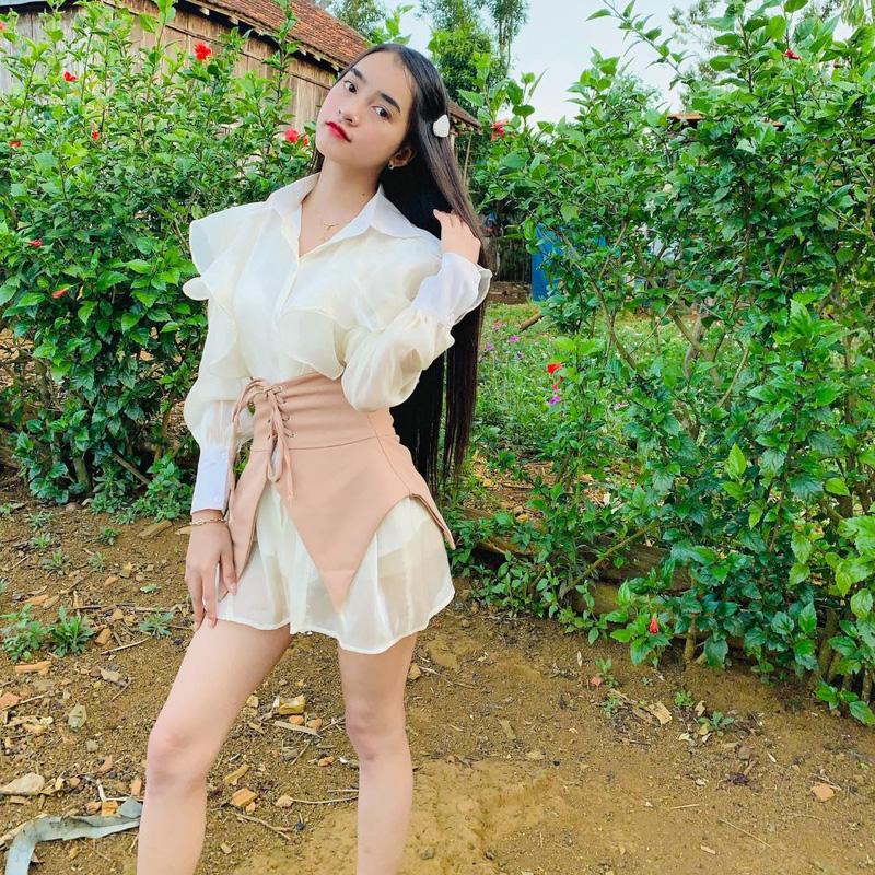 Nhan sắc sơn nữ Ba Na đang nổi: chân tay lấm bùn đất vẫn xinh mất phần thiên hạ!-4