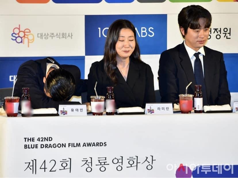 Sao Hàn uống dấm đỏ, vị ra sao mà biểu cảm ai cũng như trúng độc-2